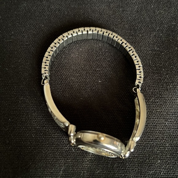 Womens Watch - Womens Accessories - Silver Jewelry - Vintage Gifts - Costume - Picture 2 of 5